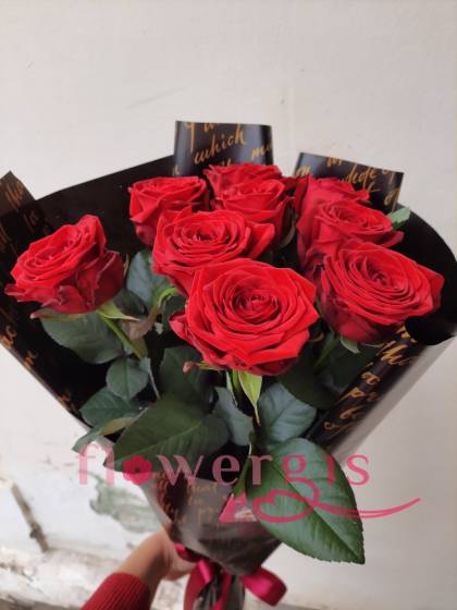 Из красных роз ред наоми